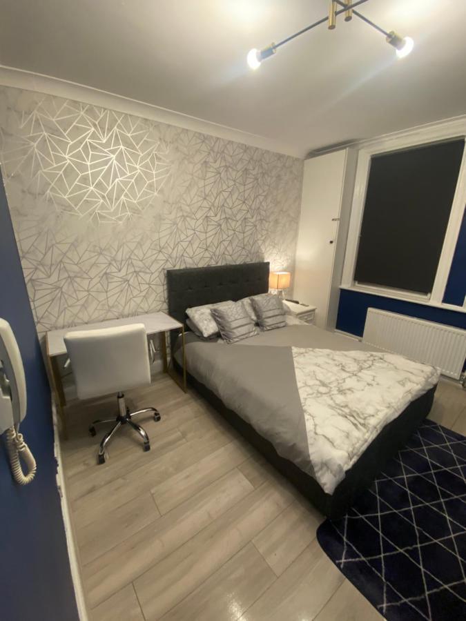 1 Bedroom Luxury Apartments By London City Esterno foto